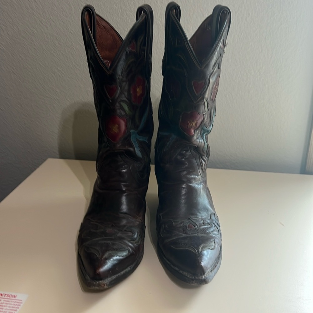 Gently worn Dan Post cowgirl boots!